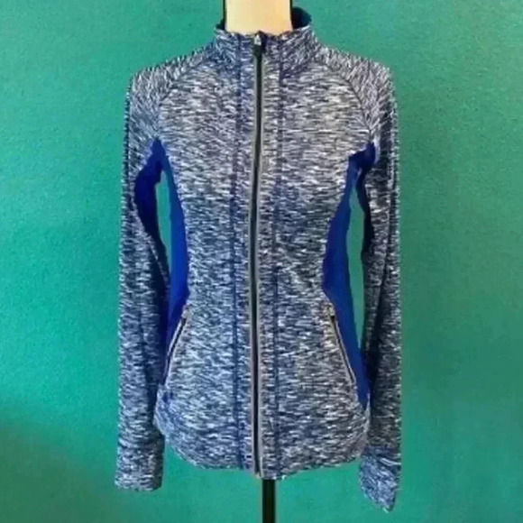 Sweatshirt is from revawear in size medium - Picture 1 of 3
